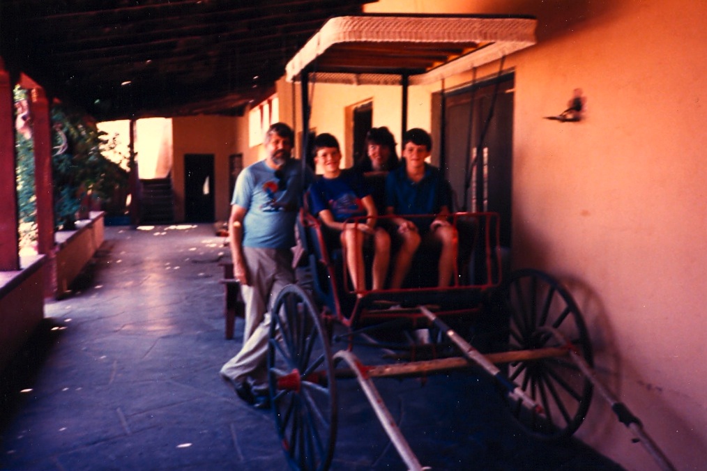 5 1985 Visiting fom Texas